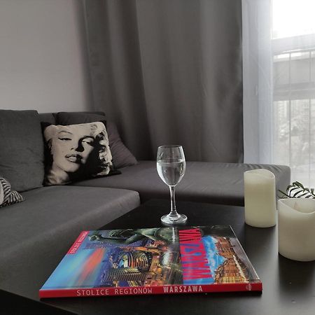 Apartament Rondo Onz ワルシャワ エクステリア 写真