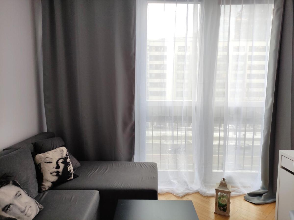 Apartament Rondo Onz ワルシャワ エクステリア 写真